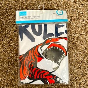 NIB The Children's Place Boys' Cotton Pajamas 2-Piece Set Shark Theme